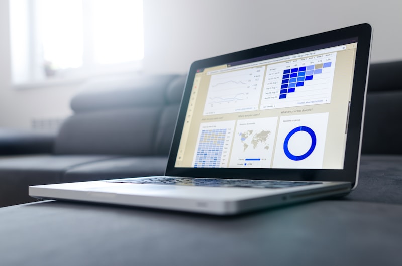 PTO or Presenteeism: What the Data Says About How America Really Takes Time Off